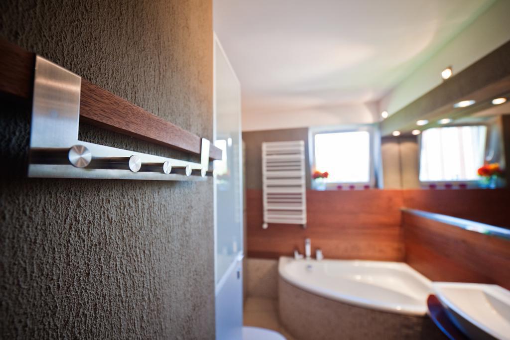 Best Inn Poznan Apartament Wojskowa Room photo
